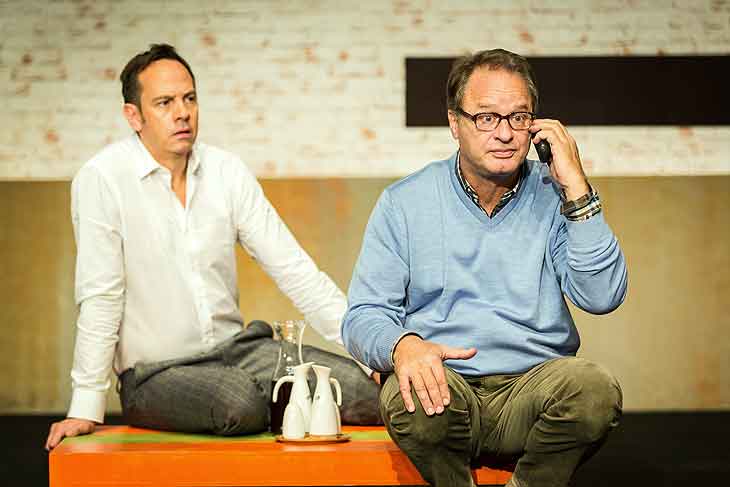 Moritz Lindbergh, Tom Gerhardt bei "Dinner für Spinner" in der Komödie im Bayerischen Hof (©Foto: Nicole Brühl)